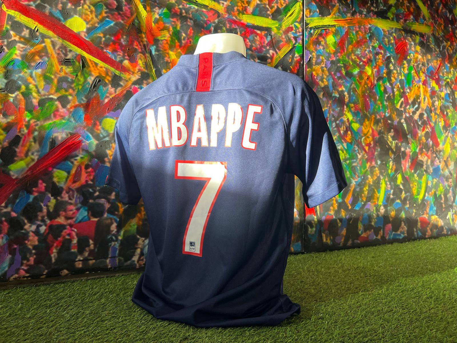 Museo del calcio “Andrea Fortunato”, nel Cilento arriva la maglia di Mbappé